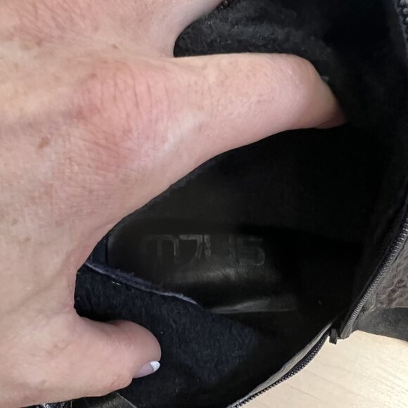 MJUS Knee High Black Suede Boots With Grey Harness Detail Sz 40 - Picture 10 of 12